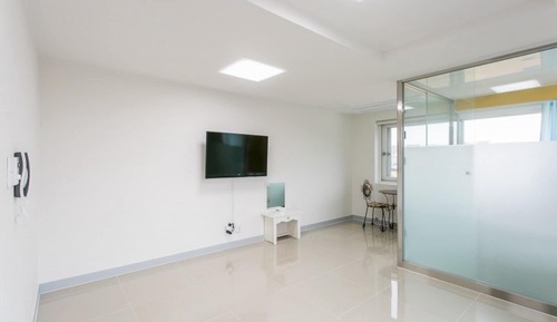 Room (B302 (duplex))