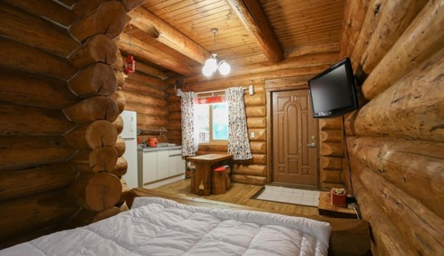 Room (Honey)
