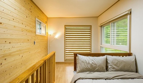 Room (Star 6)