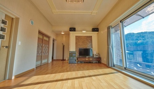 Room (Min House (Unshared House))