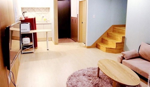 Room (Room 301)
