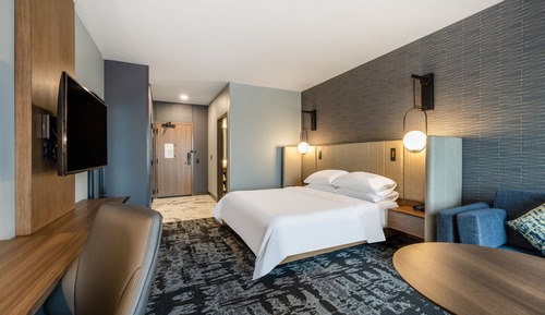 Habitación, 1 cama de matrimonio grande con sofá cama, accesible para personas con discapacidad