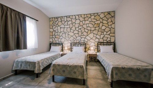 Traditional Apartment 3, 2 Bedrooms