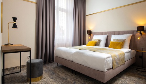 Habitación estándar con 1 cama doble o 2 individuales