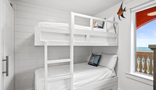 Apartamento, 3 habitaciones, vistas al mar (1502)