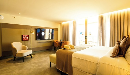 Suite estudio romántica, 1 cama de matrimonio grande, bañera, vistas al mar