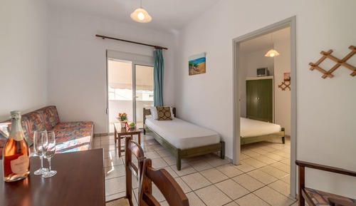 Apartamento superior, varias camas, vistas al mar