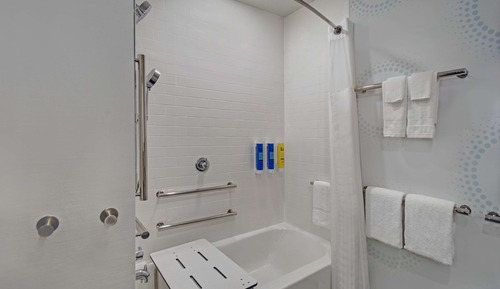 Habitación, 1 cama de matrimonio grande, accesible para personas con discapacidad, bañera