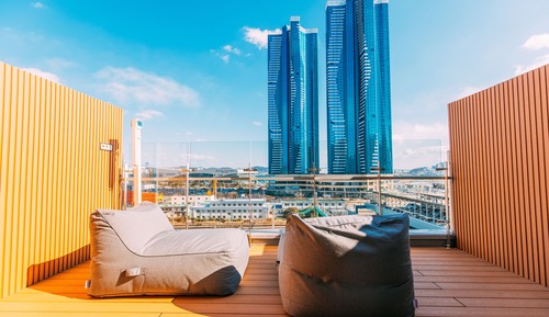 [Rooftop Heated Pool House Wine PKG] Deluxe Double, Terrace - 2 glasses of house wine + mini snack