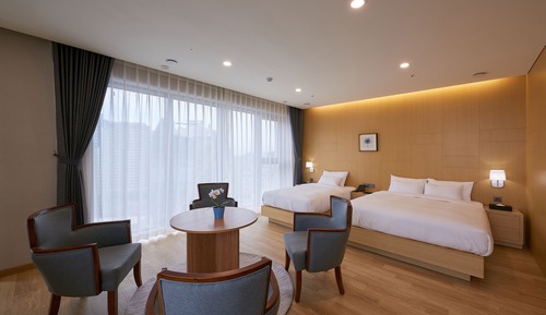 Habitación familiar con 2 camas individuales (Premium)