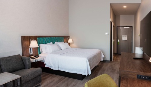 Habitación, 1 cama de matrimonio grande, accesible para personas con discapacidad, bañera