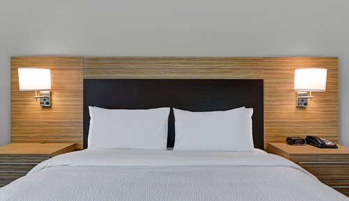 Estudio, 1 cama de matrimonio grande con sofá cama