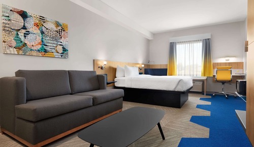 Suite, 1 cama de matrimonio, no fumadores (Shower Only)