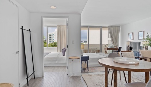 Suite superior, 1 habitación, balcón, vistas a la ciudad