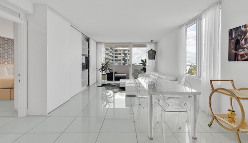 Apartamento Premier, balcón, vistas a la ciudad