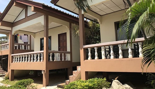 Deluxe Bungalow, Bathtub