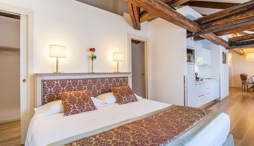 Apartamento superior, vistas al canal