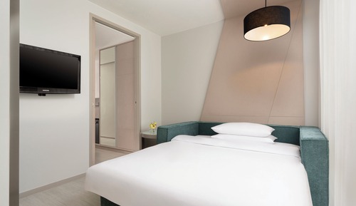 Estudio, 1 cama de matrimonio grande con sofá cama