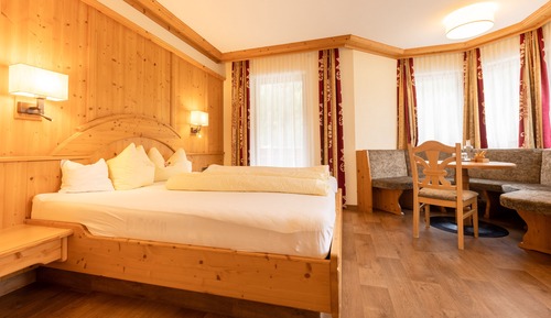 Habitación estándar doble, balcón (Rubin)