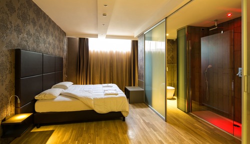 Habitación superior con 1 cama doble o 2 individuales, entresuelo