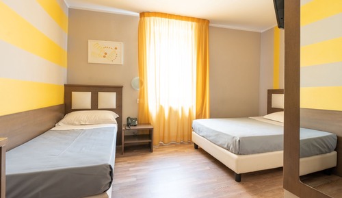 Habitación Business con 2 camas individuales