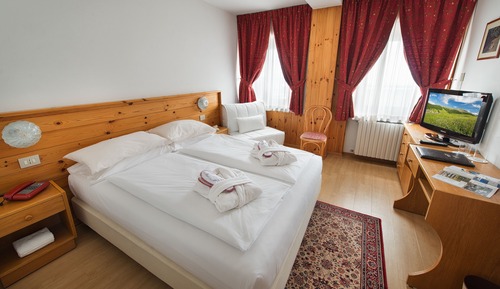 Habitación Confort con 1 cama doble o 2 individuales