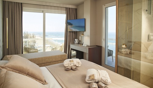 Suite estudio junior, varias camas, vistas al mar (Ponente)
