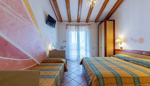 Habitación cuádruple Deluxe