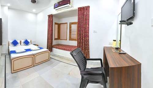 Super Deluxe Room