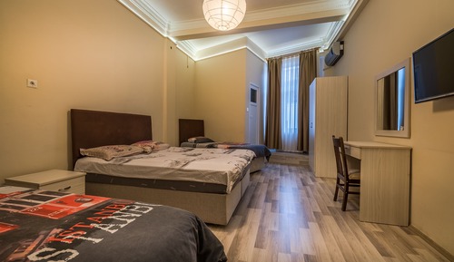 Habitación cuádruple Confort, baño privado