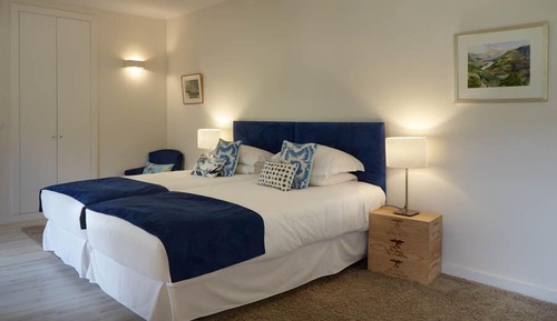 Villa (Twin Room)