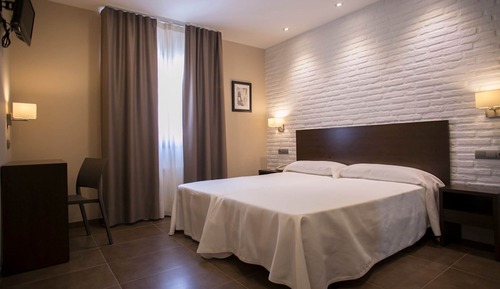 Habitación con 1 cama doble o 2 individuales