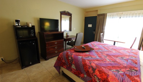  King Room - Disability Accessible
