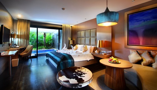 Pool Suite