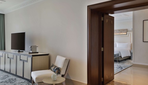 One Bedroom Golf Course View Suite