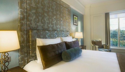 Habitación superior, 1 cama de matrimonio grande, vistas a la ciudad (Superior King Room)