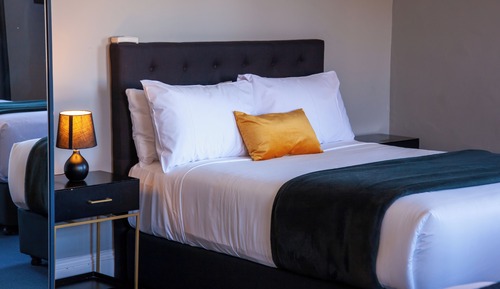 Habitación Confort, 1 cama de matrimonio, baño privado