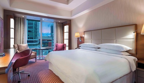 Habitación clásica, 1 cama de matrimonio grande, vistas a la ciudad