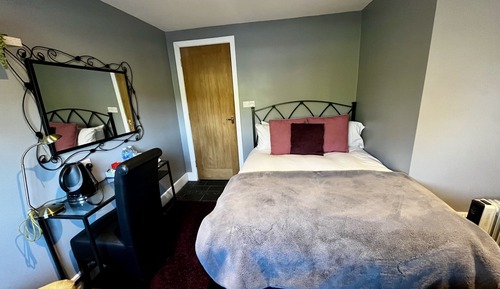 Habitación doble, baño privado