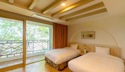 Resort Family (Kitchen/Standard/Bed) - Bed Type Randomly Assigned