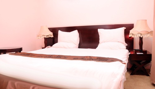 Apartamento familiar, varias camas, balcón