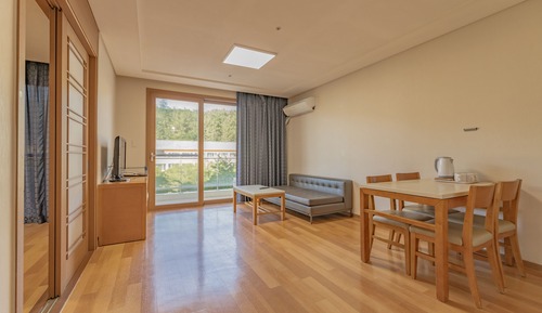 [SONO Water-ful PKG] Suite (Kitchen/Standard/Bed) - Ocean Play Ticket for 2