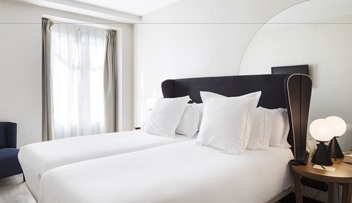 Habitación estándar con 1 cama doble o 2 individuales