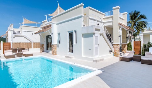 Villa familiar, 3 habitaciones, piscina privada