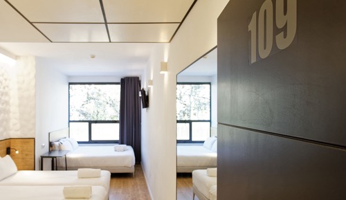 Habitación cuádruple estándar, vistas a la ciudad