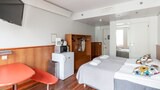 Basic Twin Room (no reception, keycode access)