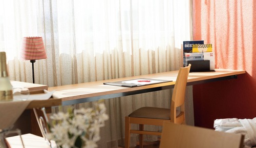 Suite estudio, cocina básica, en la zona del patio