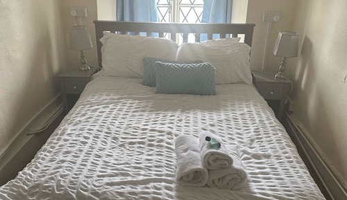 Habitación básica doble, baño privado