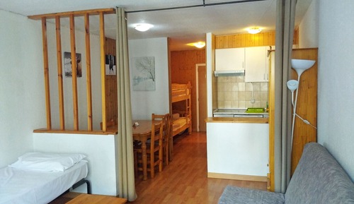 Estudio tradicional, varias camas (for 2 people)