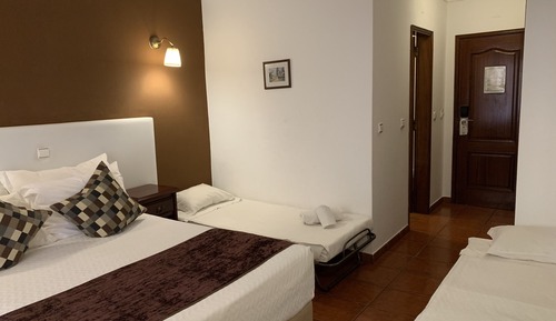 Habitación familiar, 1 habitación, no fumadores, terraza (or Balcony ; Standard, 2+2)